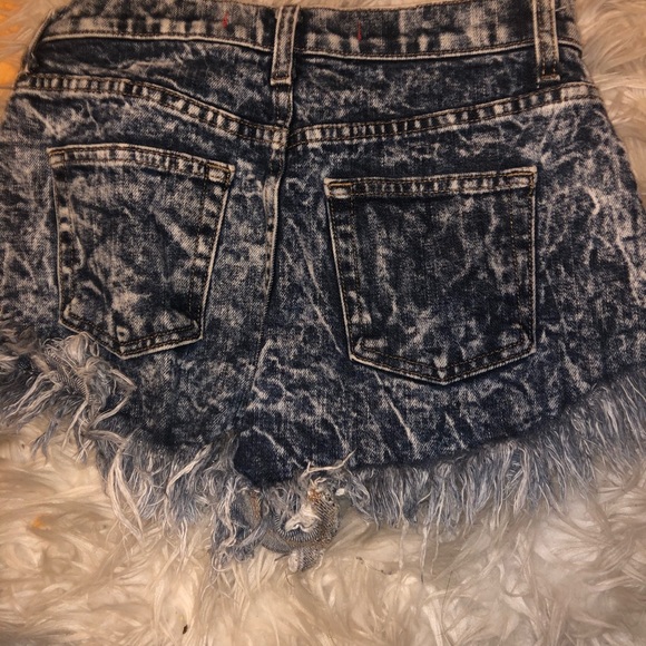 SHORTS SIZE medium - Picture 2 of 2
